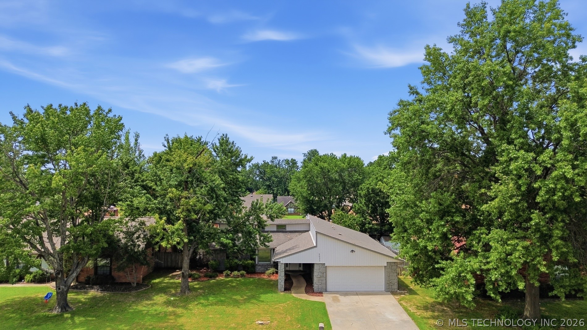 2633 W Dallas Street