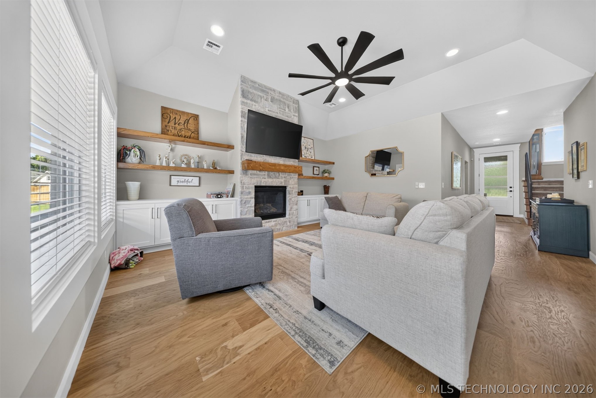 2034 E 129th Street S
