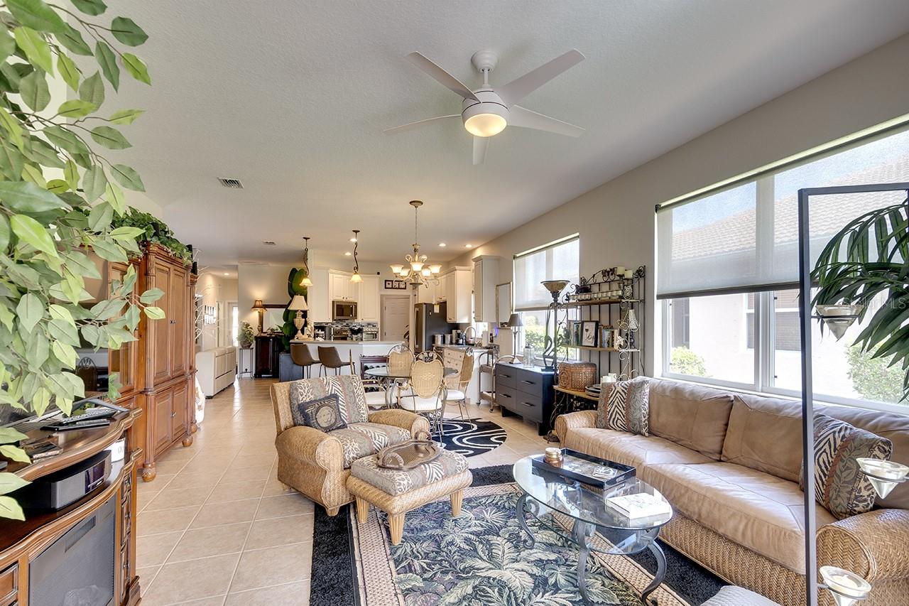 8210 EAGLE ISLES PL