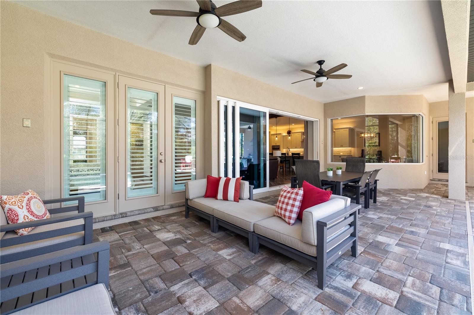 833 HONEYFLOWER LOOP