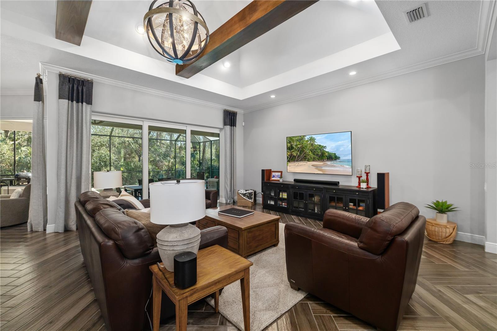 833 HONEYFLOWER LOOP