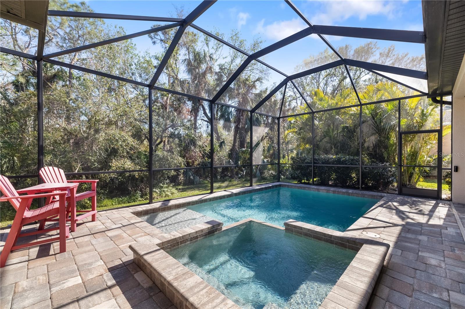 833 HONEYFLOWER LOOP