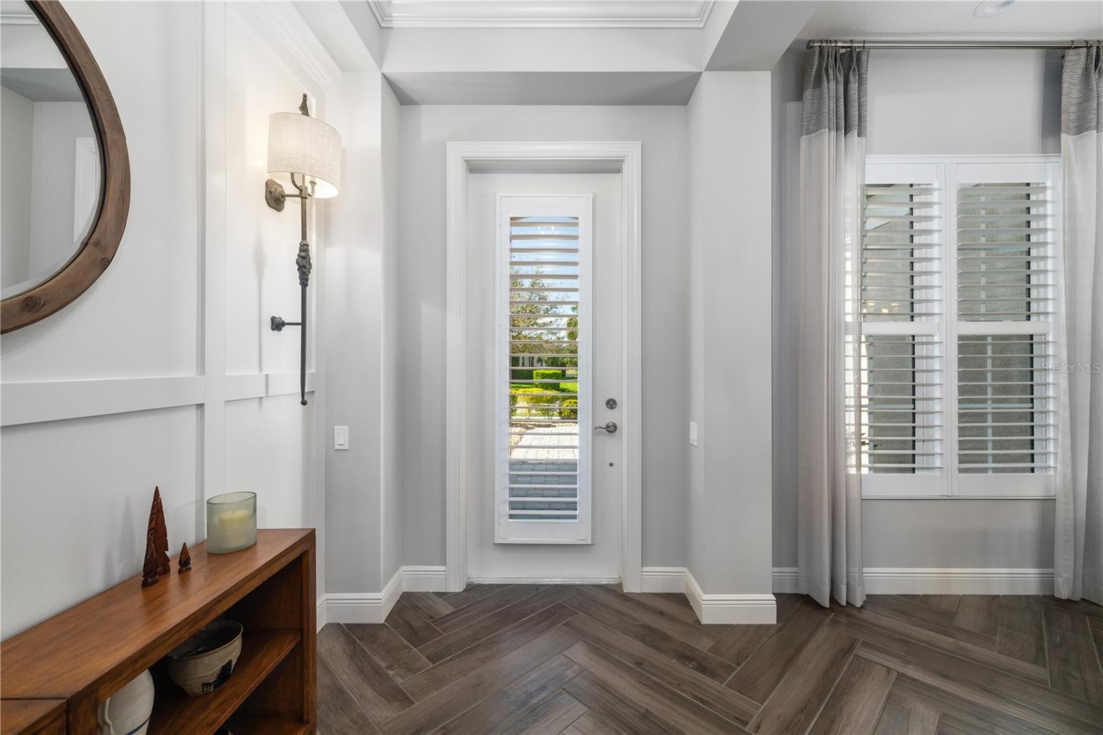 833 HONEYFLOWER LOOP