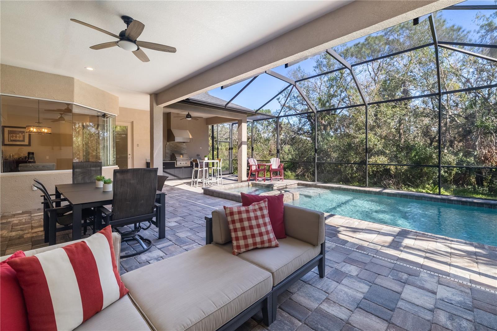 833 HONEYFLOWER LOOP