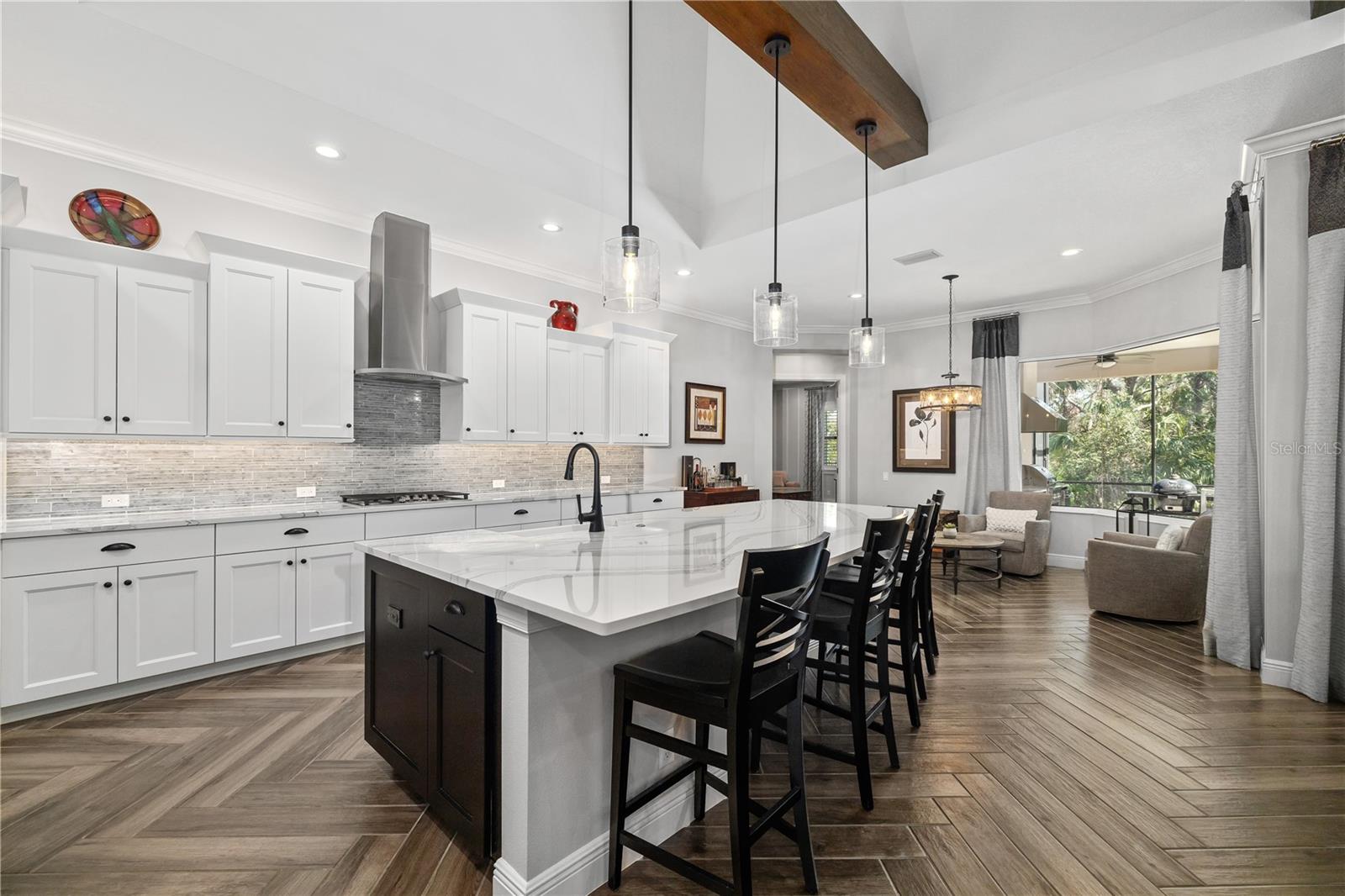 833 HONEYFLOWER LOOP