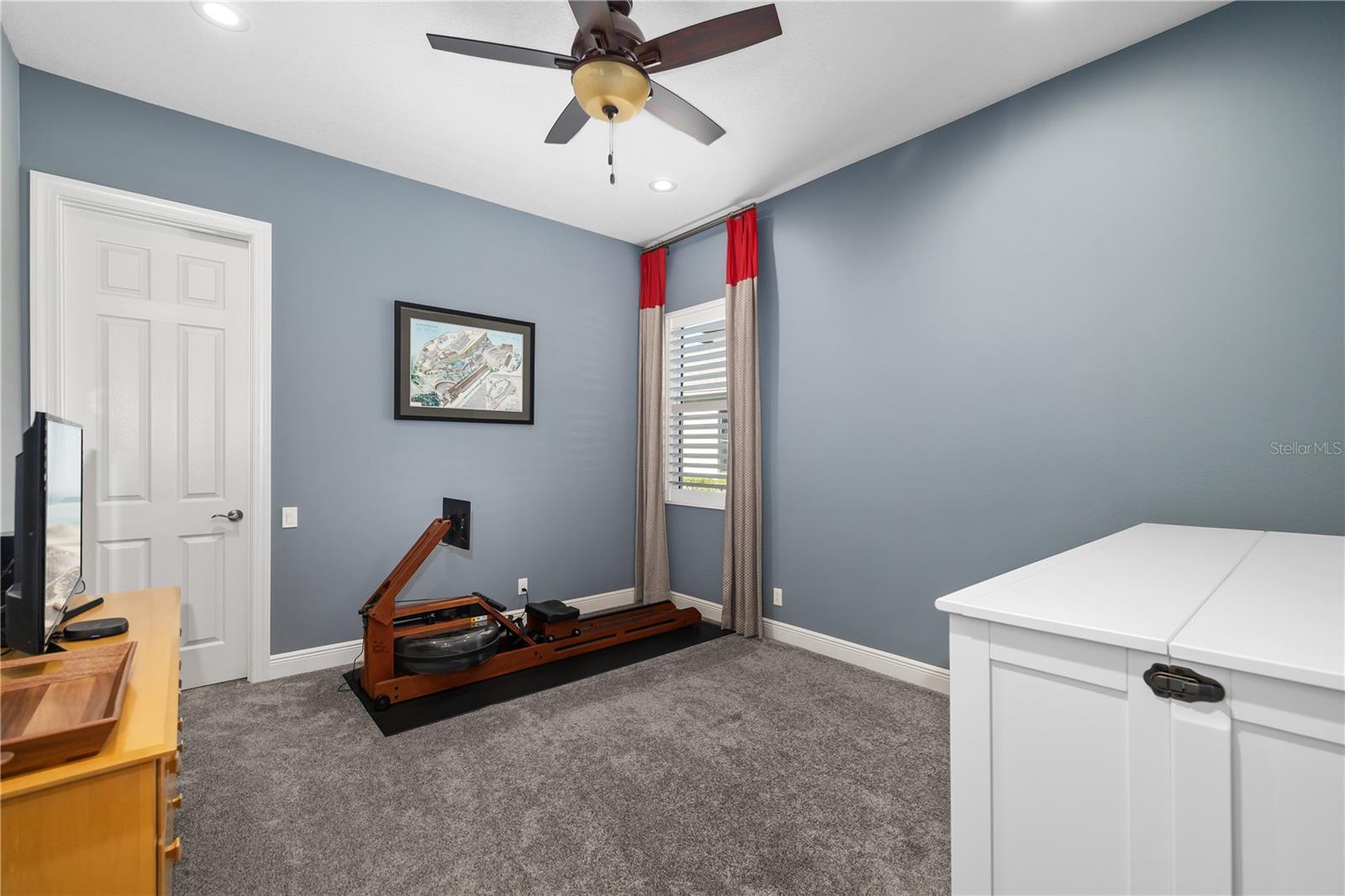 833 HONEYFLOWER LOOP