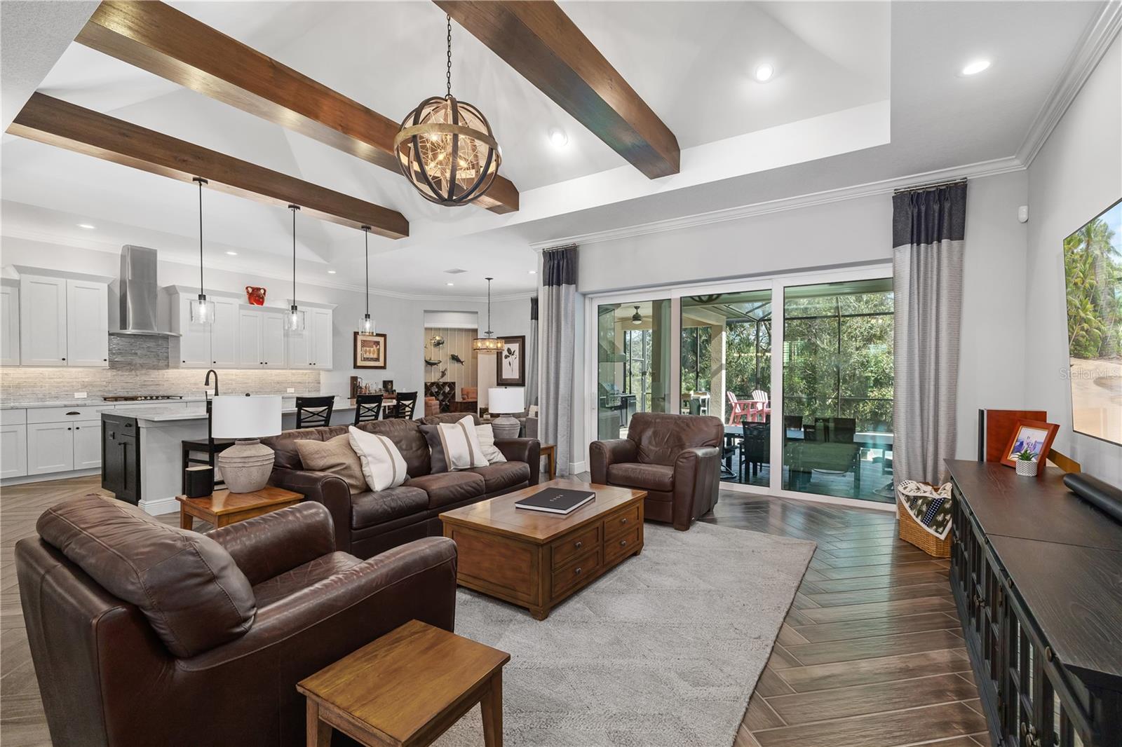 833 HONEYFLOWER LOOP