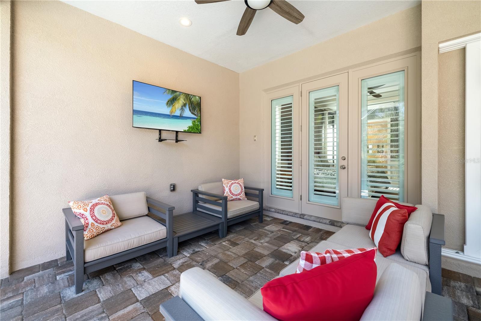 833 HONEYFLOWER LOOP