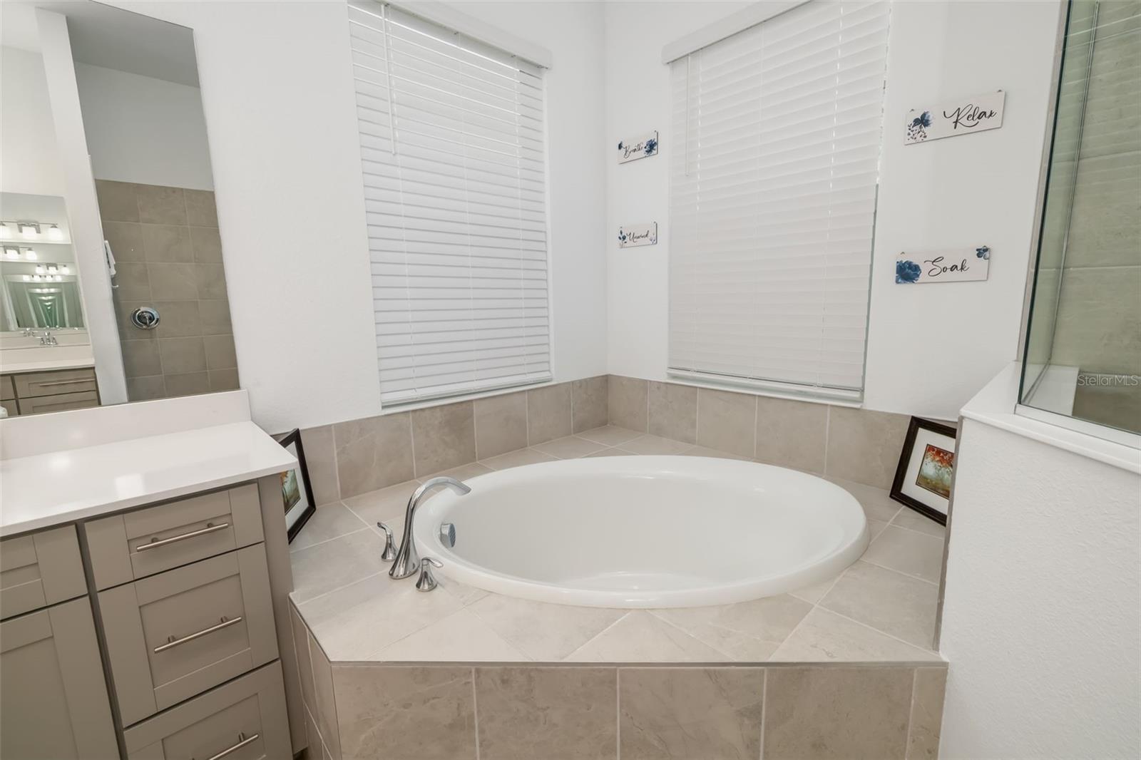 12557 GALAPAGOS CT