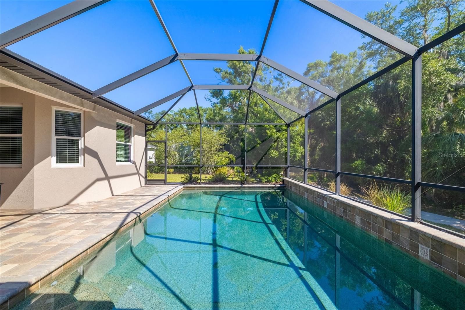 437 CHANTILLY TRL