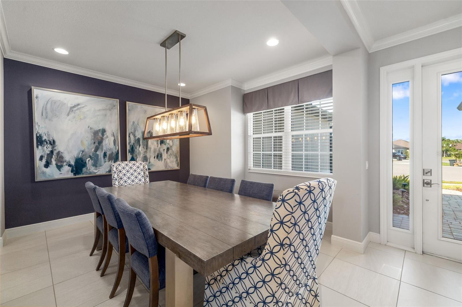 437 CHANTILLY TRL