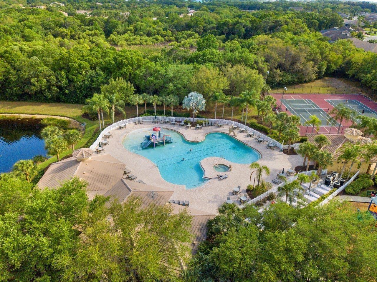 437 CHANTILLY TRL