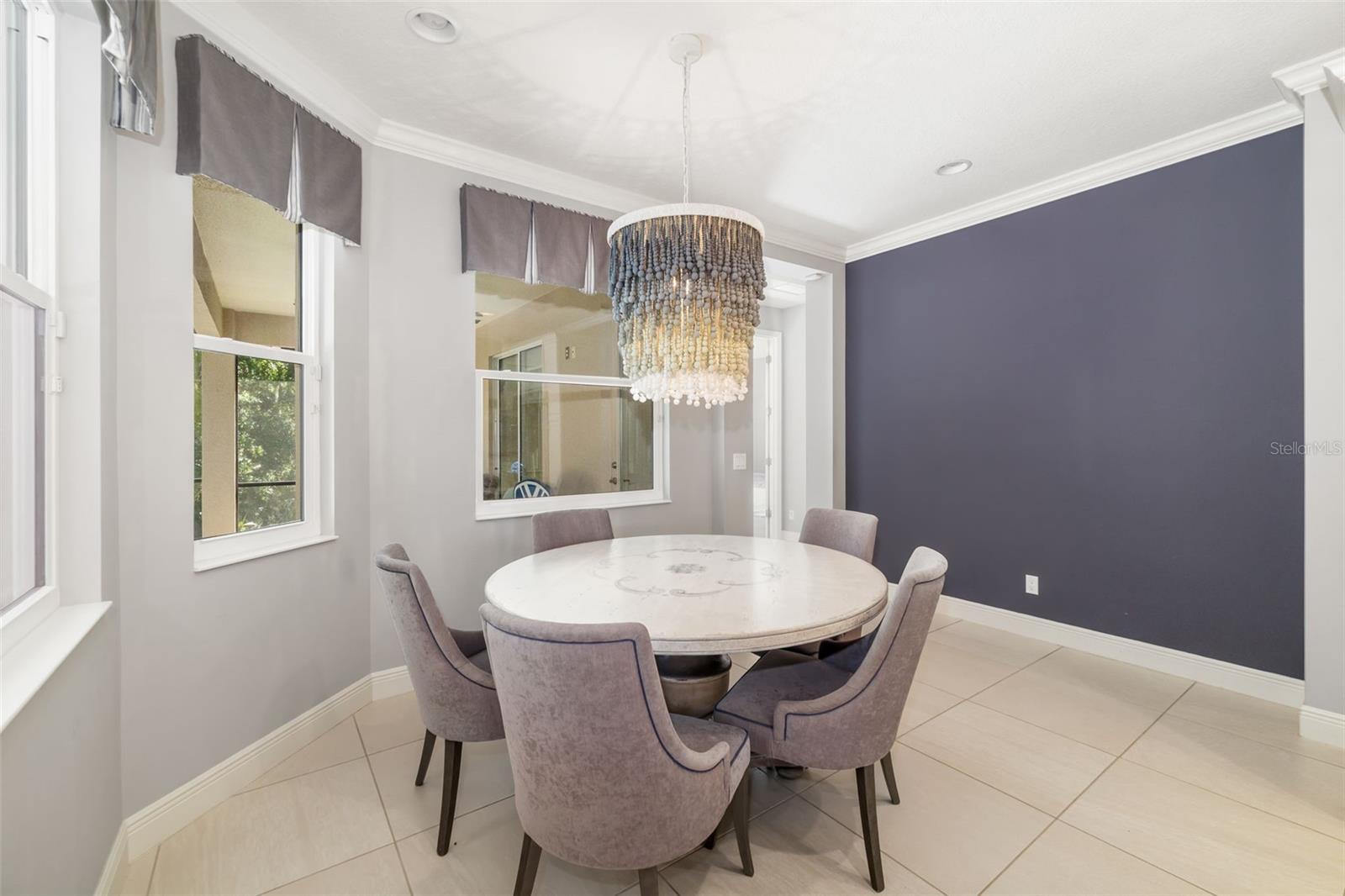 437 CHANTILLY TRL