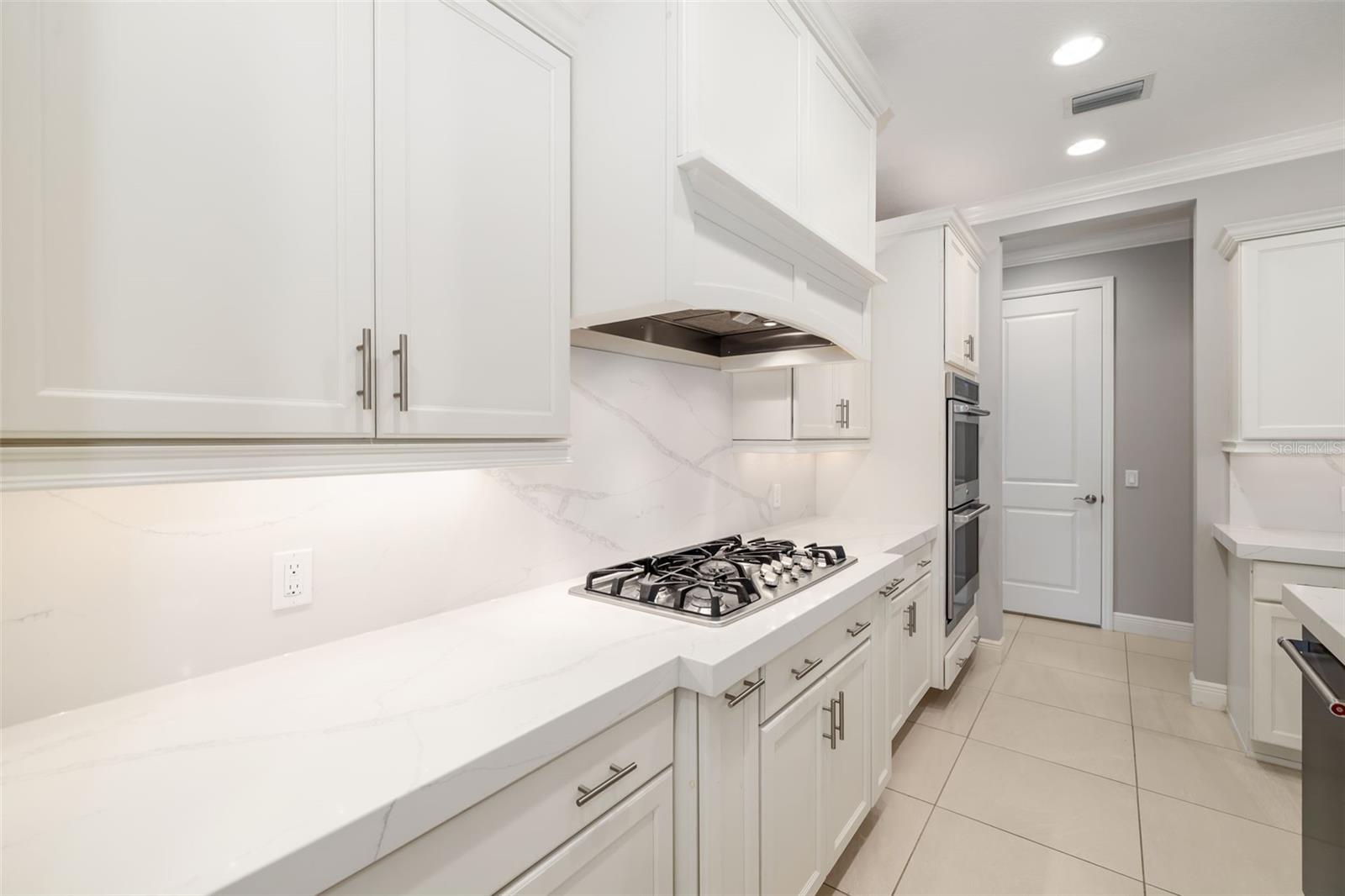 437 CHANTILLY TRL