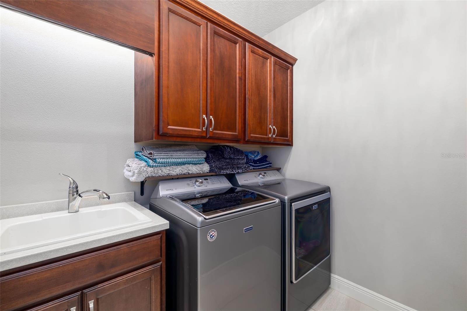 437 CHANTILLY TRL