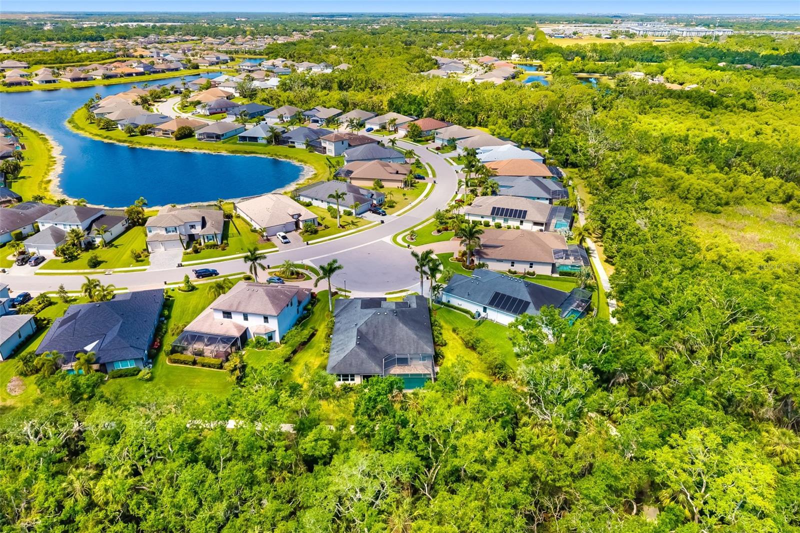 437 CHANTILLY TRL