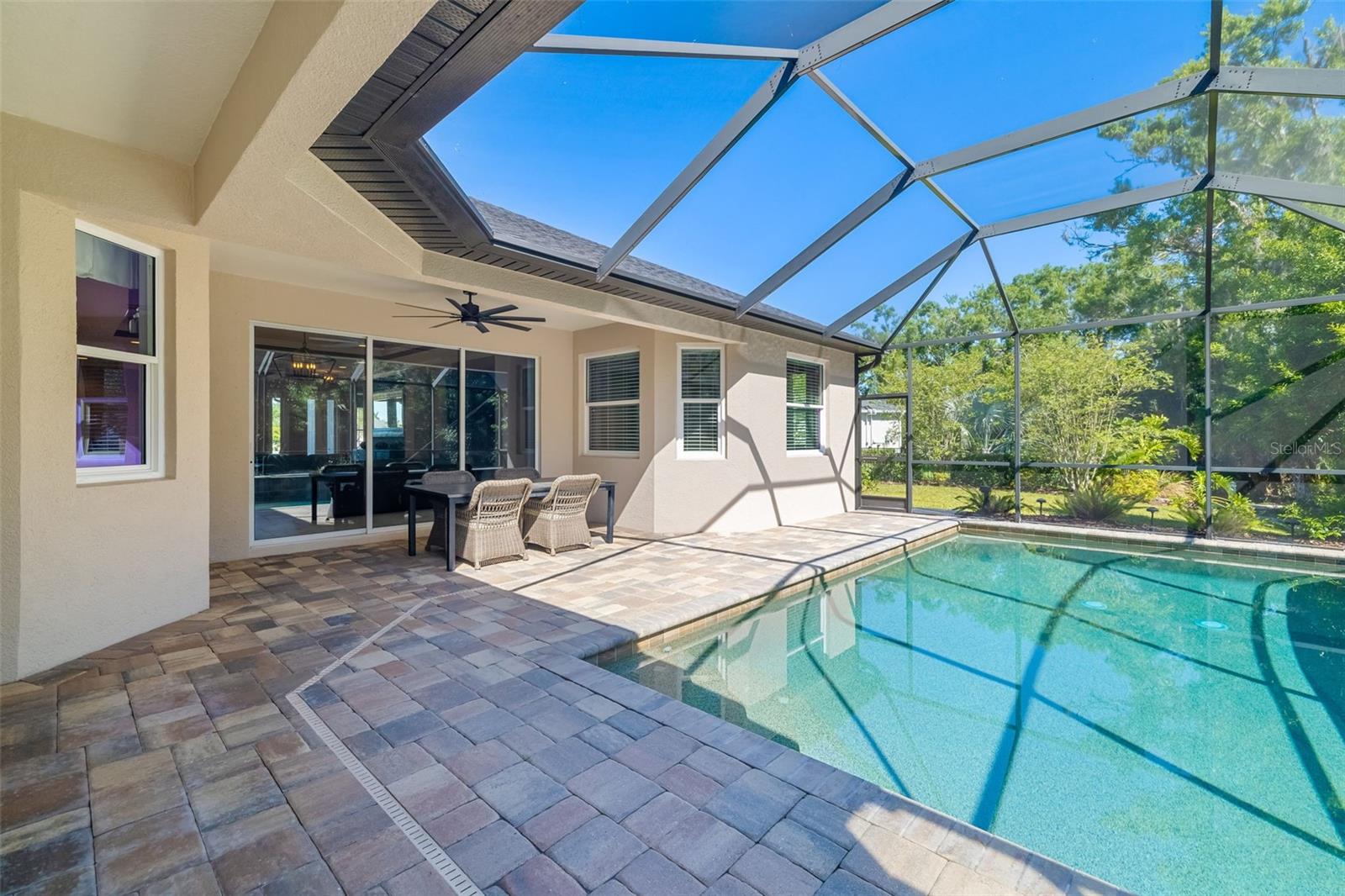 437 CHANTILLY TRL