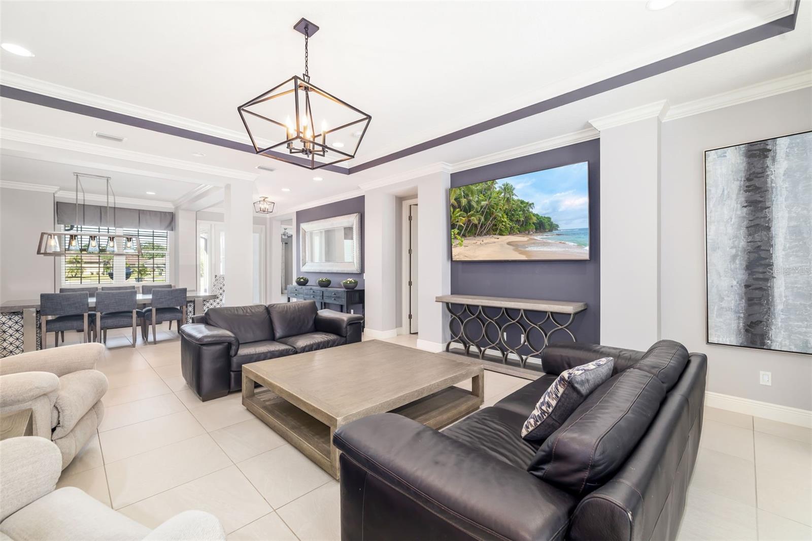 437 CHANTILLY TRL
