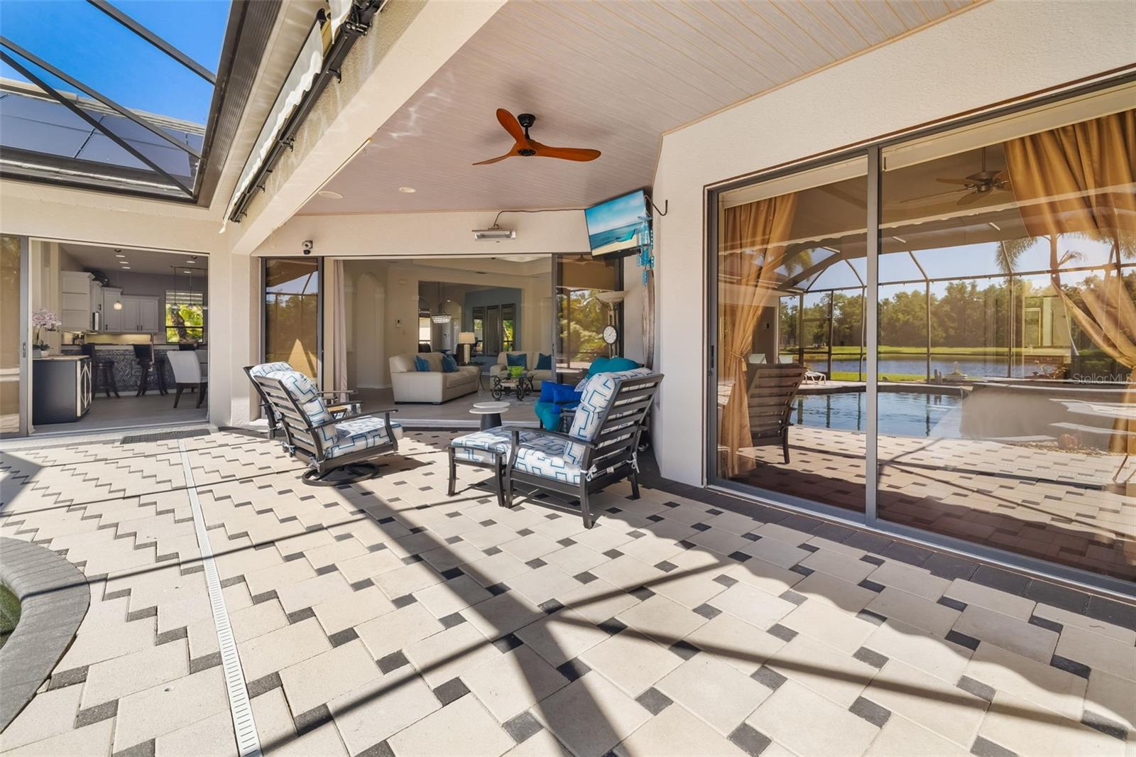 356 BLACKBIRD CT