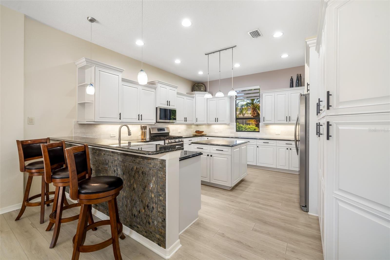 356 BLACKBIRD CT