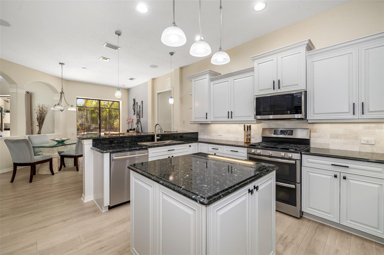 356 BLACKBIRD CT