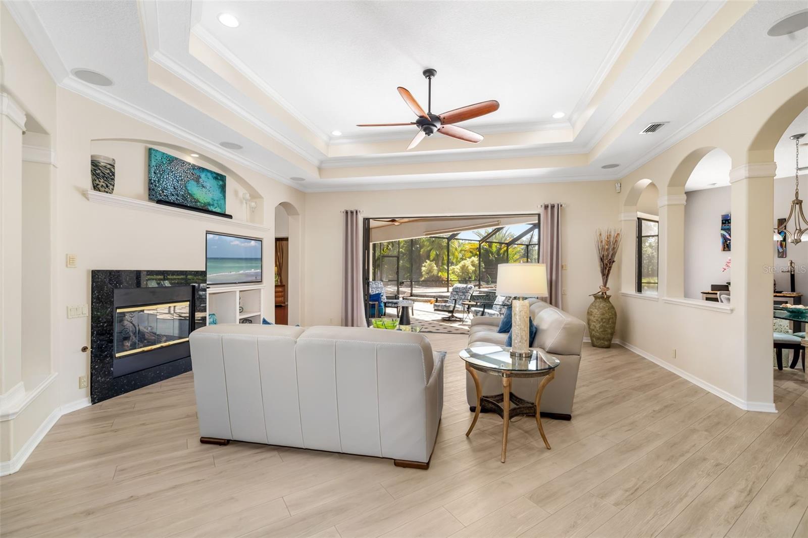 356 BLACKBIRD CT