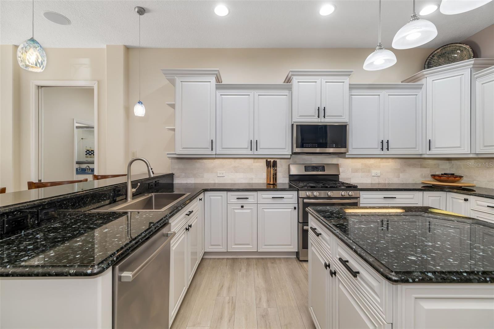 356 BLACKBIRD CT