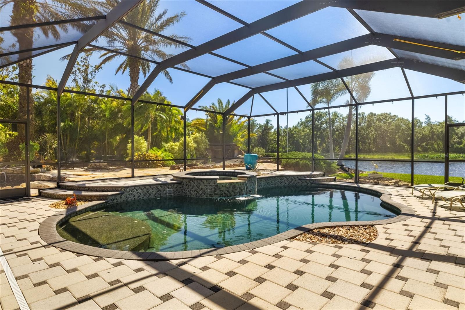 356 BLACKBIRD CT