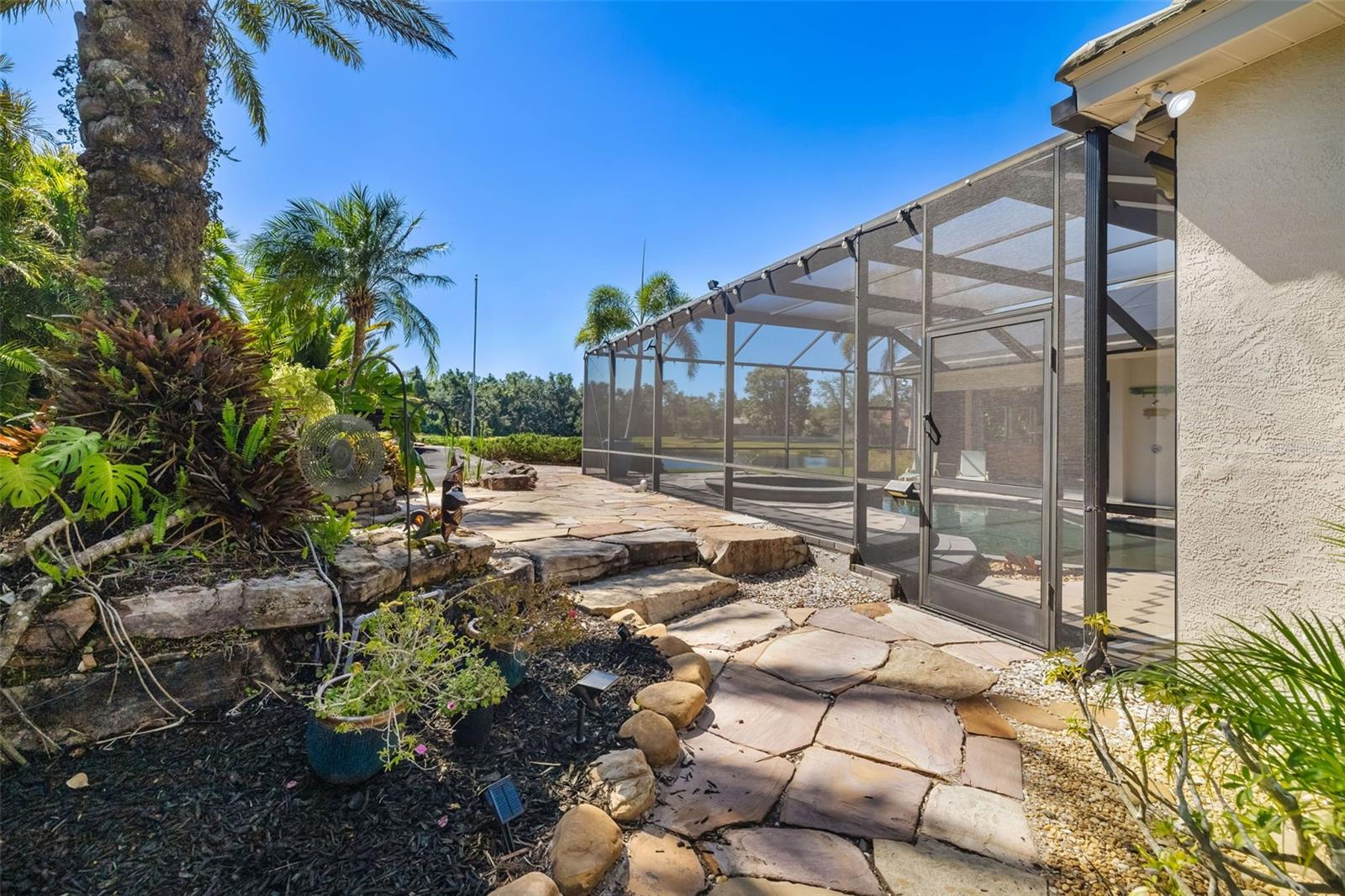 356 BLACKBIRD CT