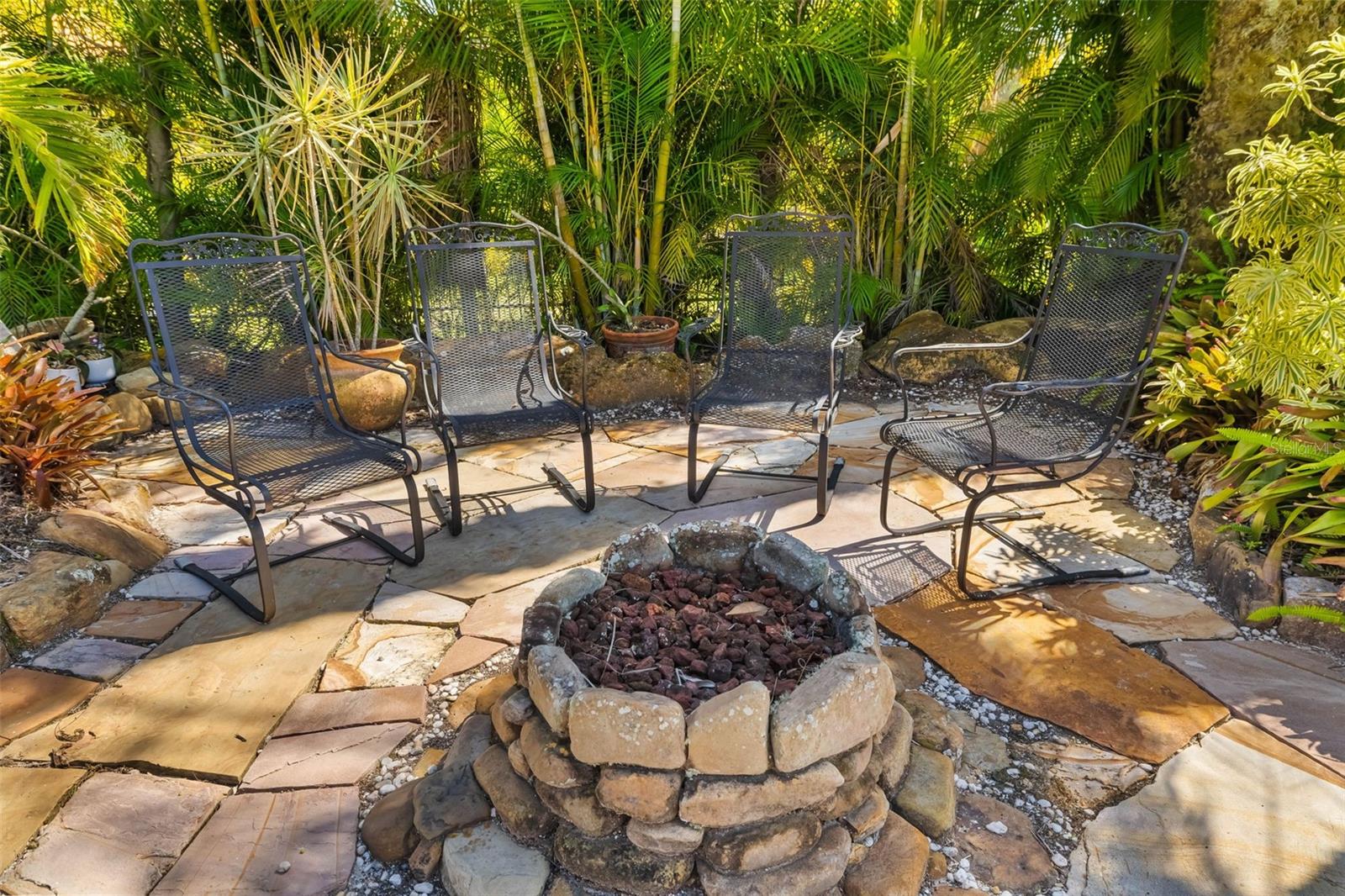 356 BLACKBIRD CT