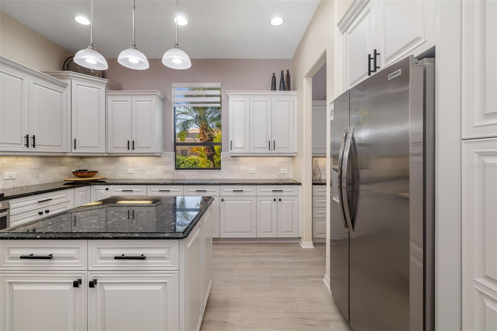 356 BLACKBIRD CT