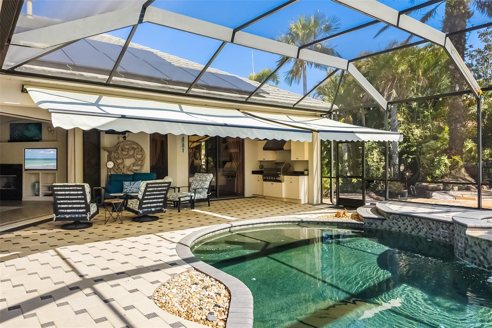 356 BLACKBIRD CT