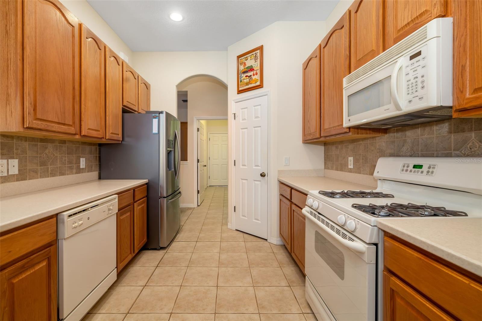 224 DAHLIA CT