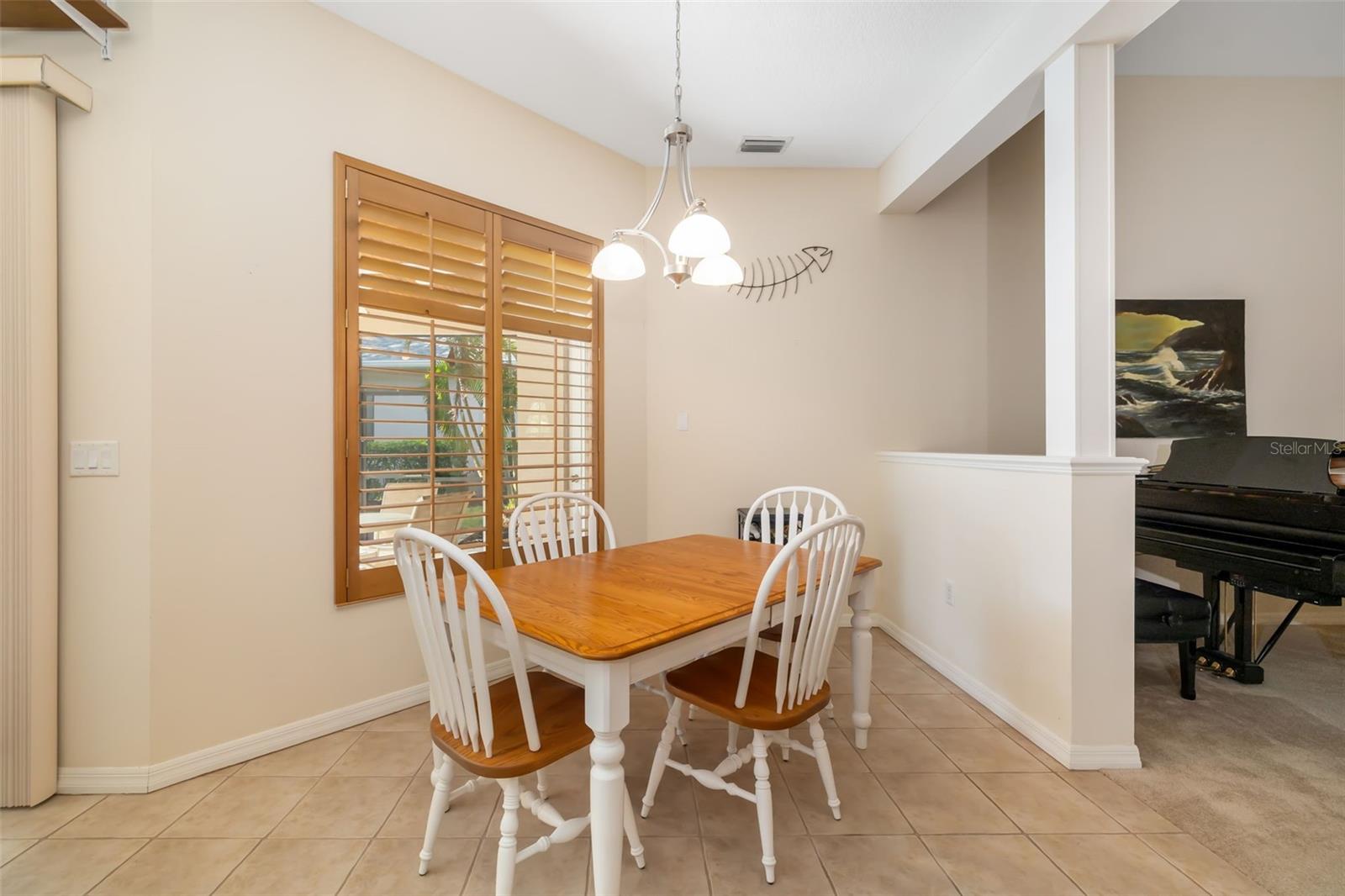 224 DAHLIA CT