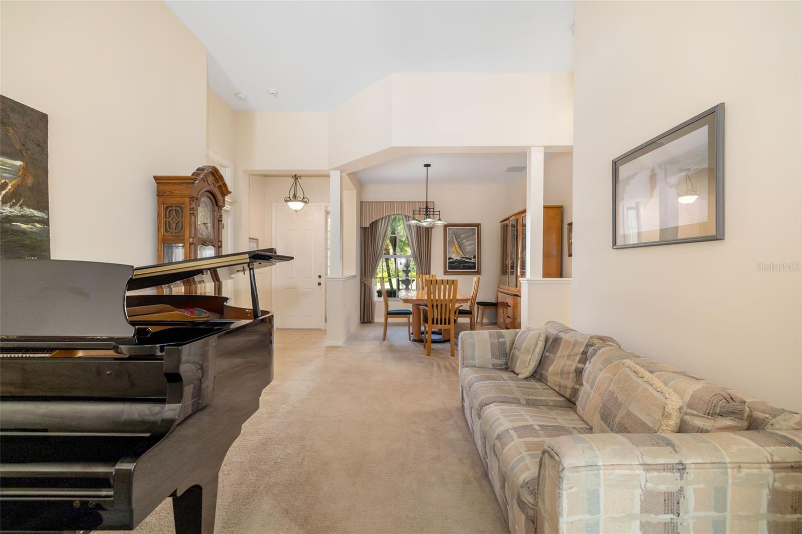 224 DAHLIA CT