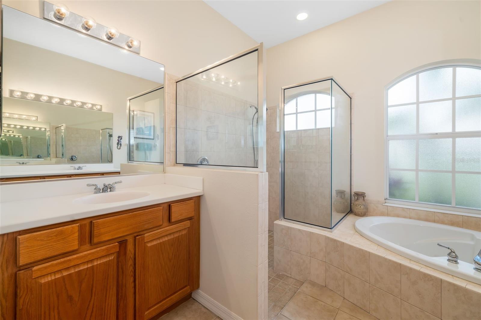 224 DAHLIA CT