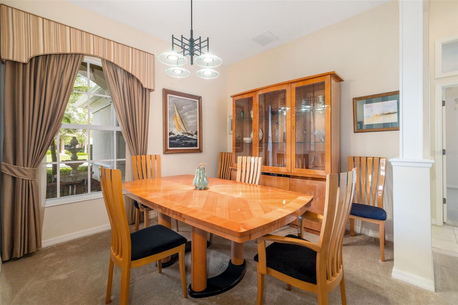 224 DAHLIA CT