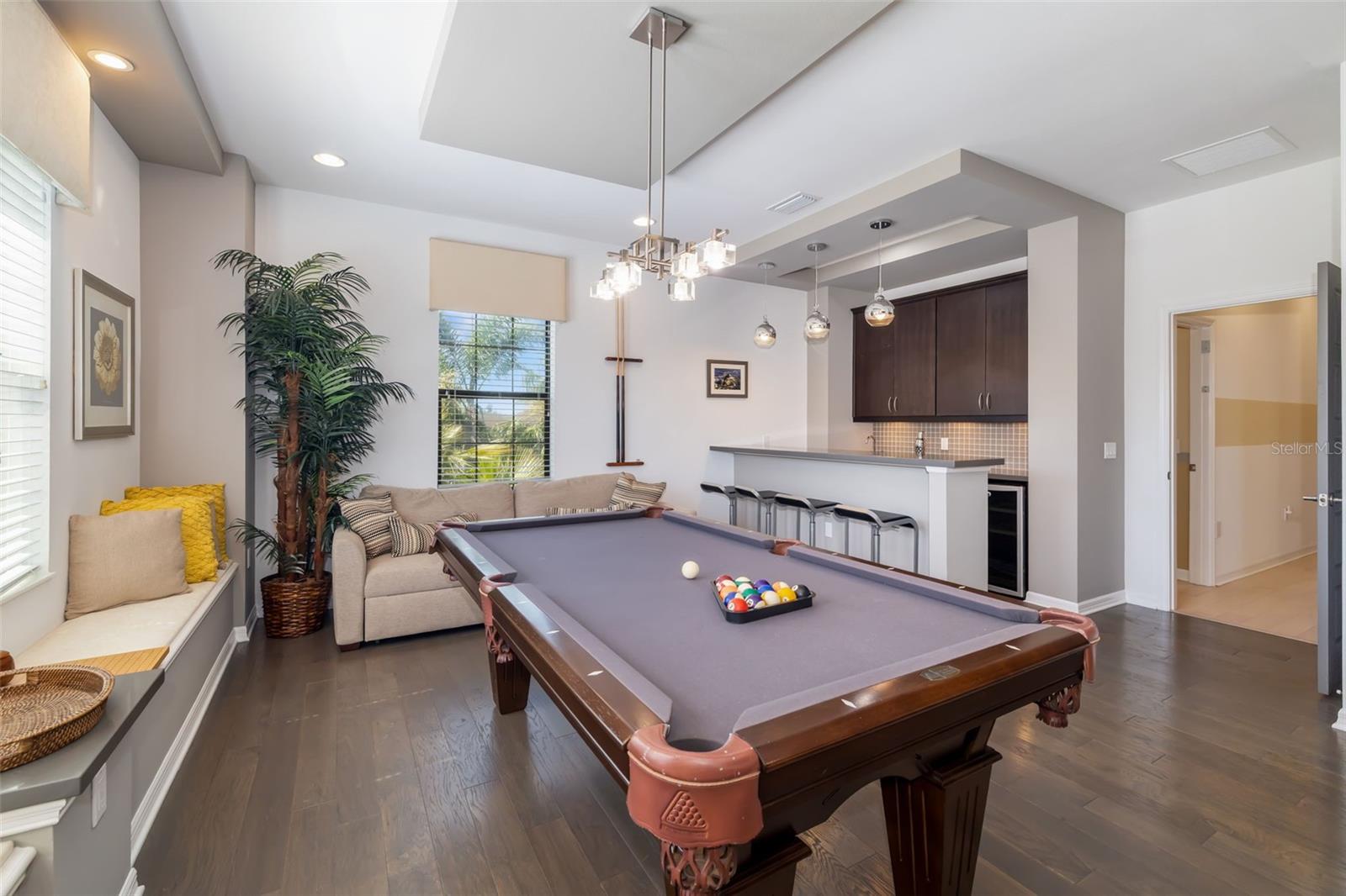 826 HONEYFLOWER LOOP