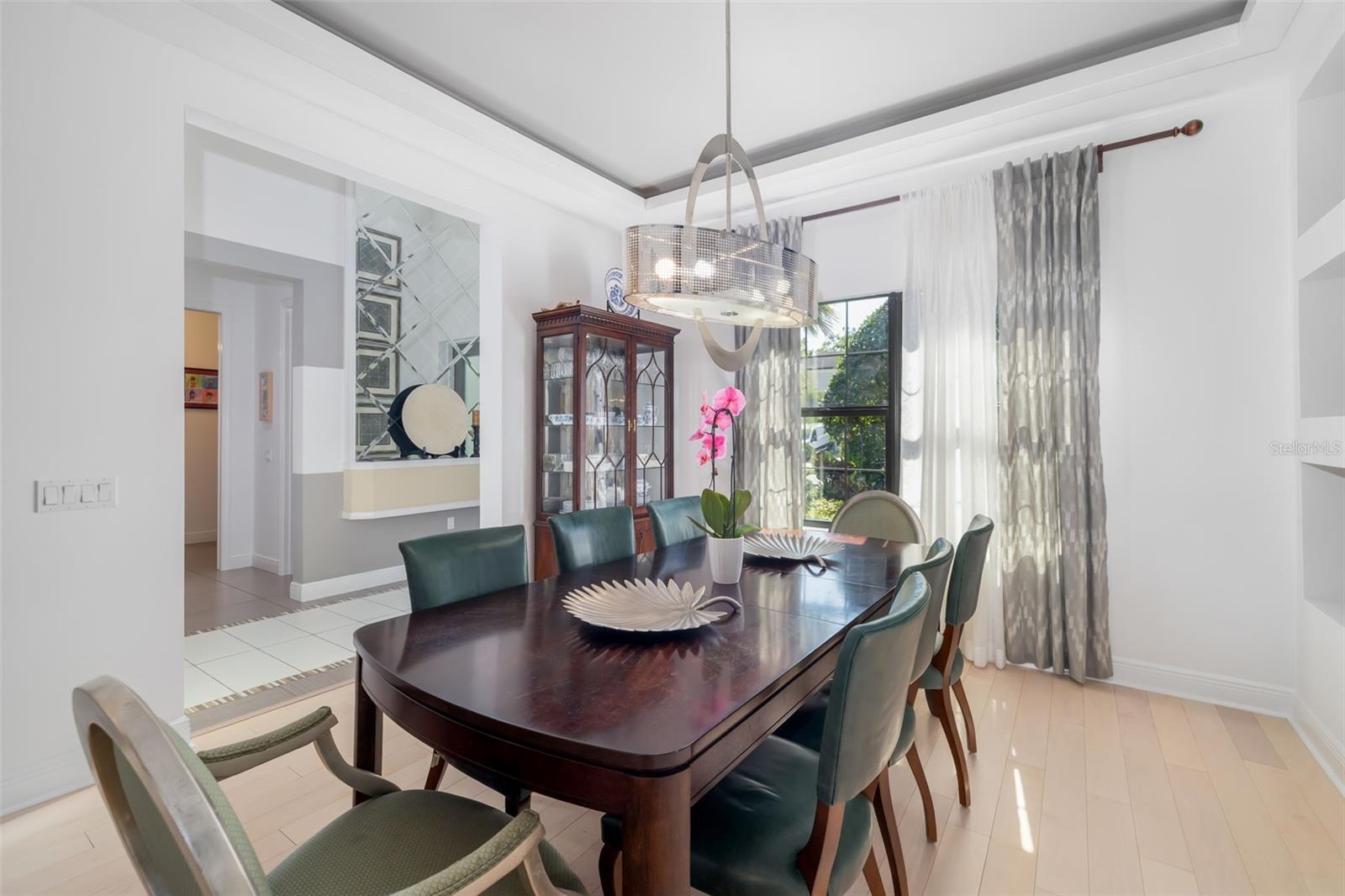 826 HONEYFLOWER LOOP