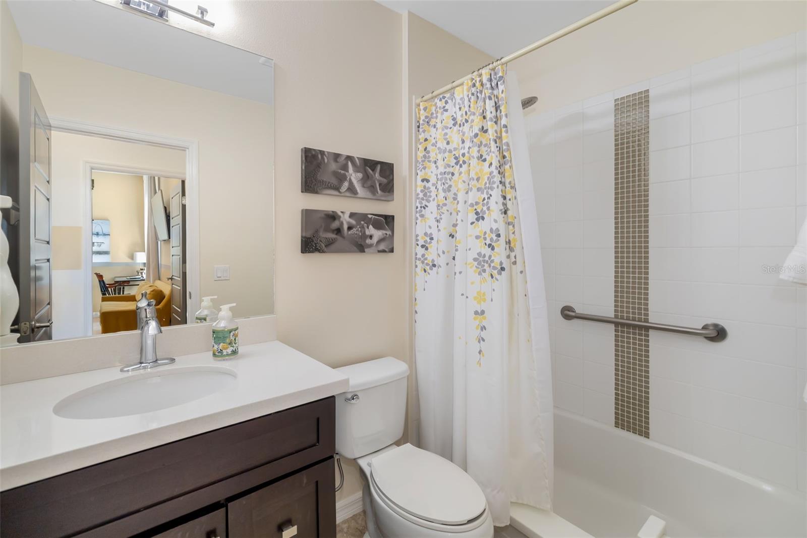 826 HONEYFLOWER LOOP