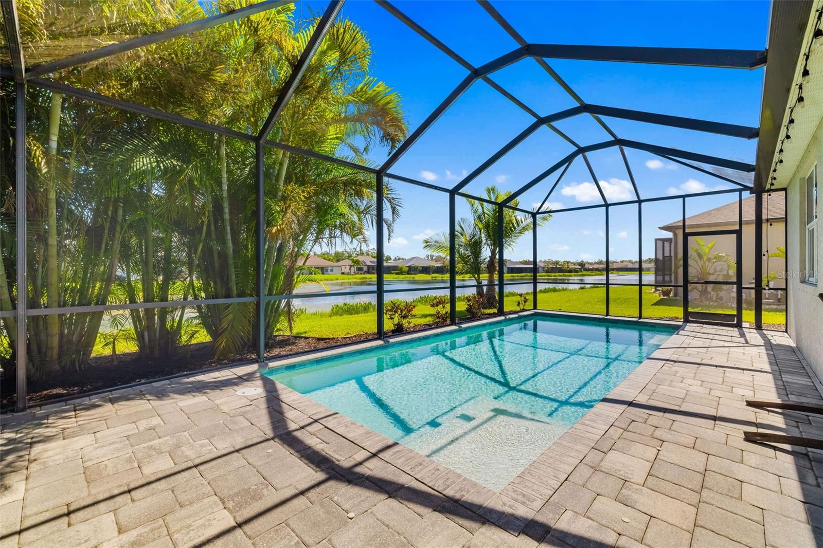 650 ROSEMARY CIR