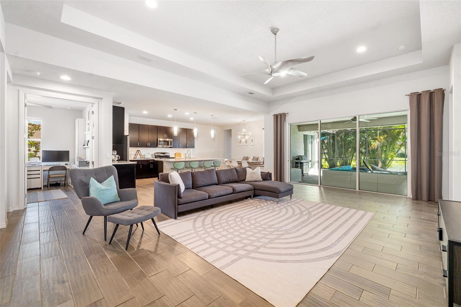 650 ROSEMARY CIR