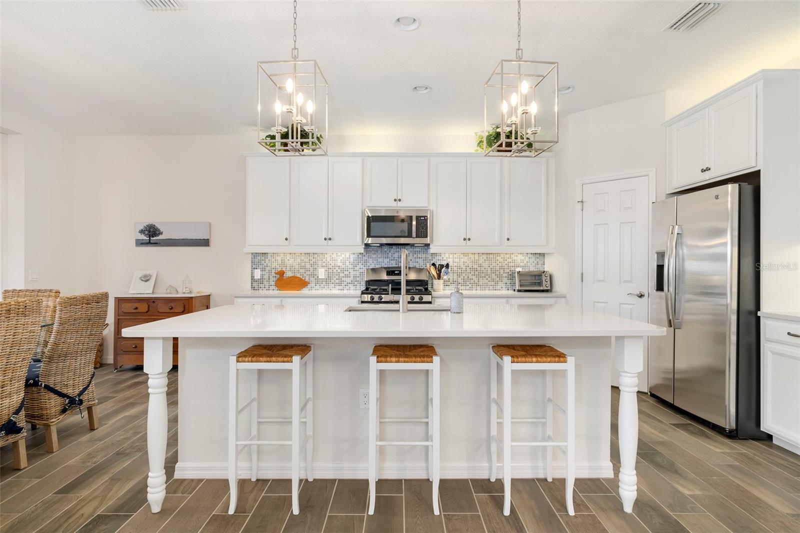 332 CHANTILLY TRL