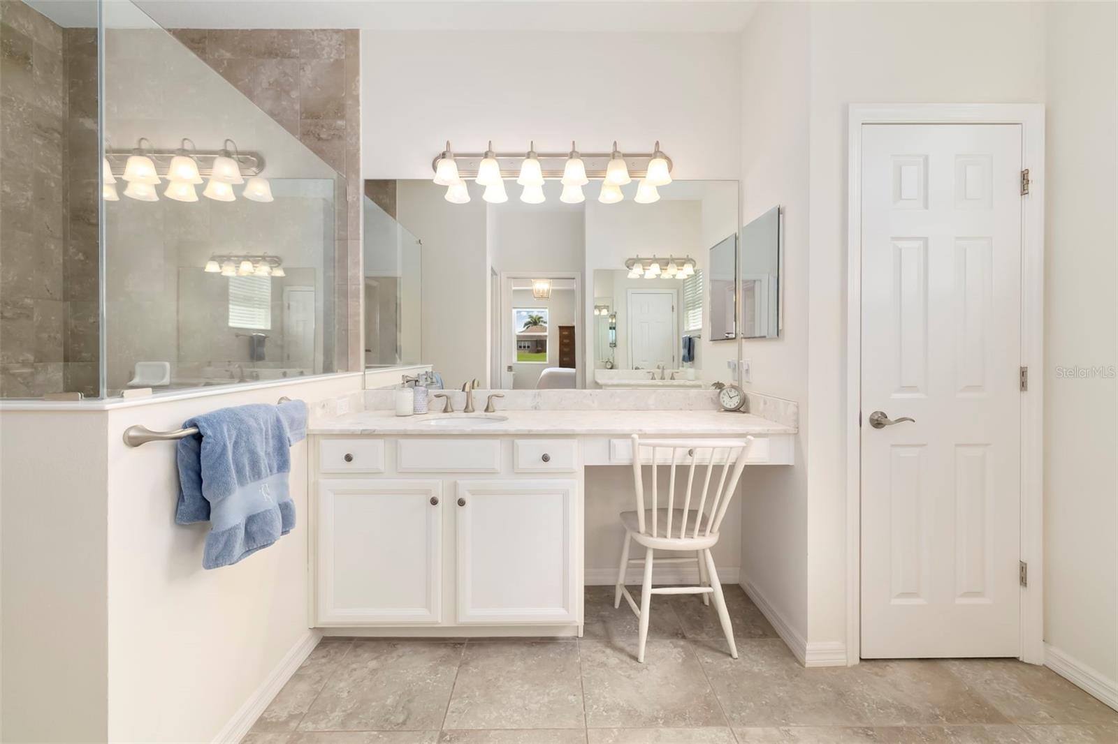 332 CHANTILLY TRL