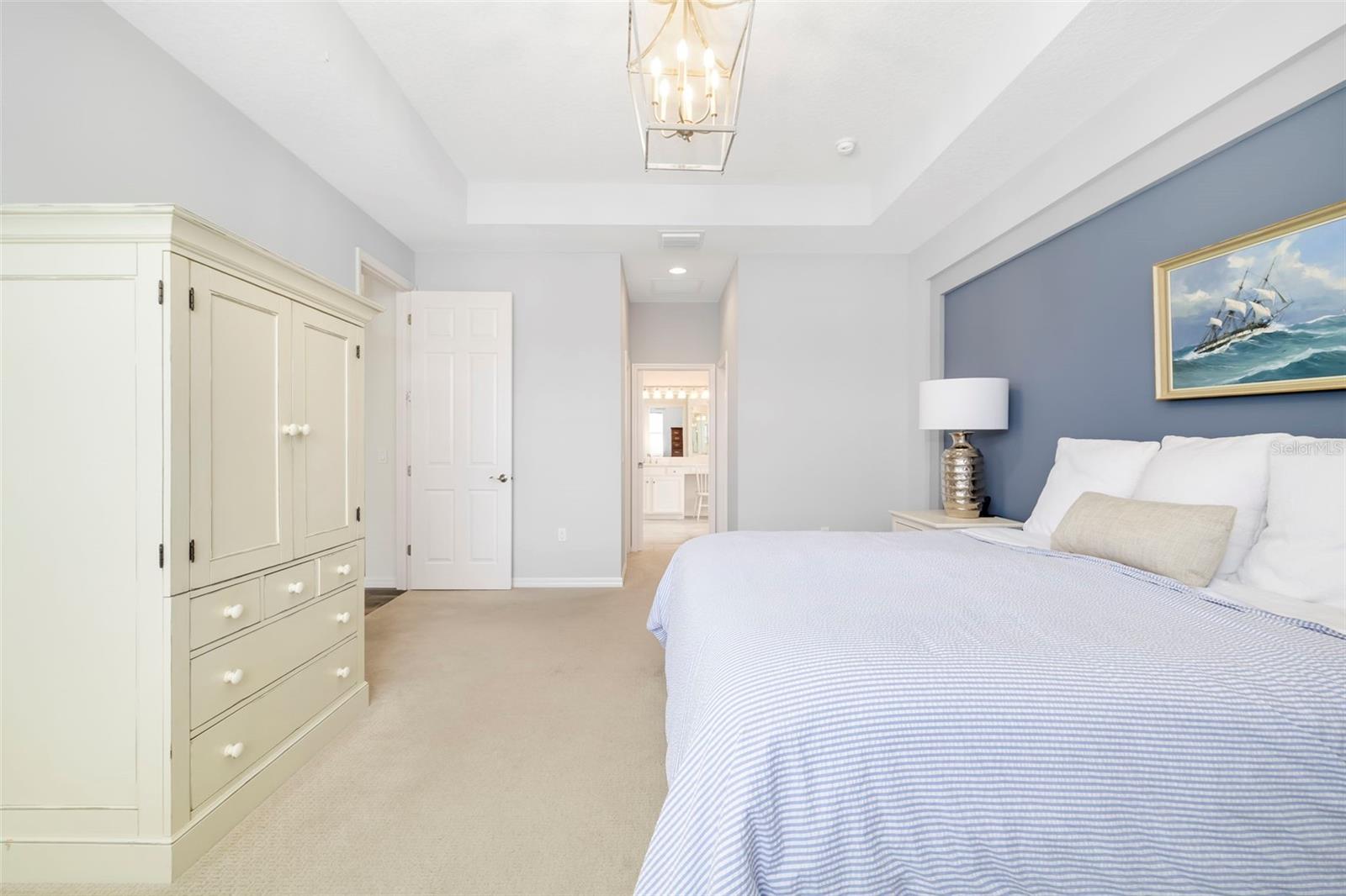 332 CHANTILLY TRL