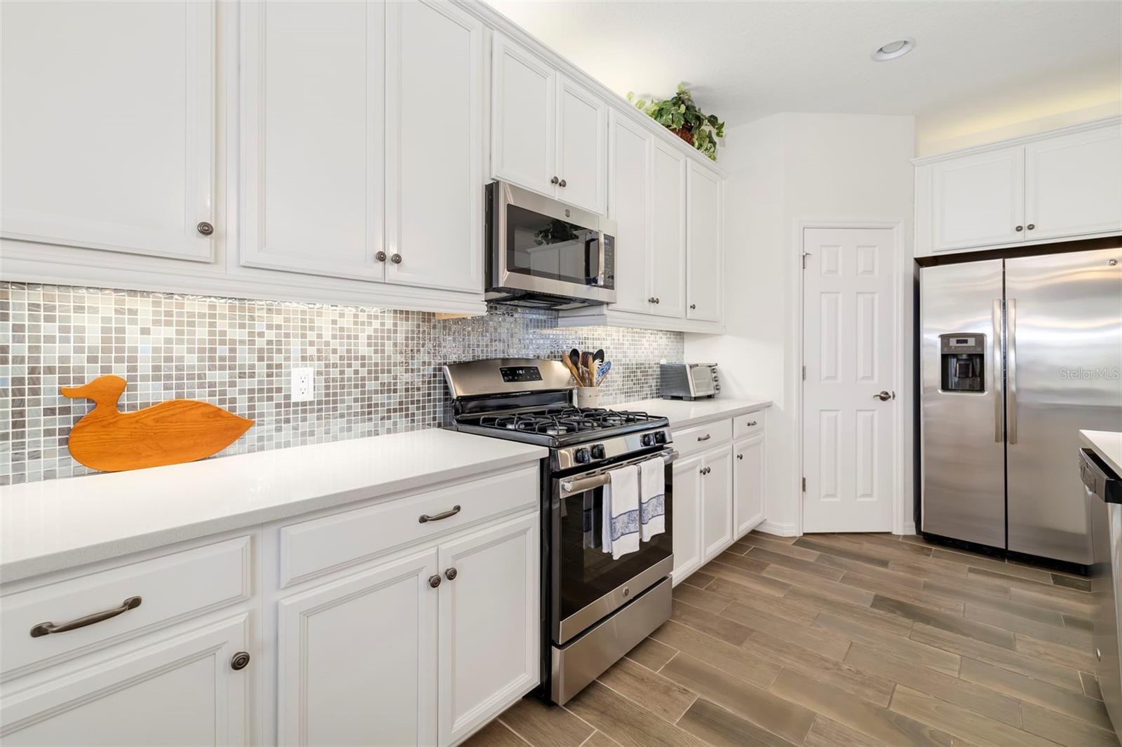 332 CHANTILLY TRL
