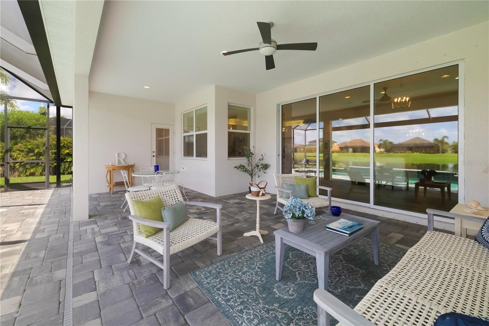 332 CHANTILLY TRL