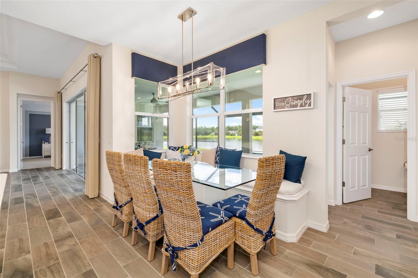 332 CHANTILLY TRL