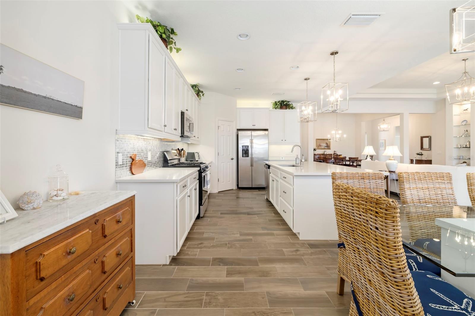 332 CHANTILLY TRL