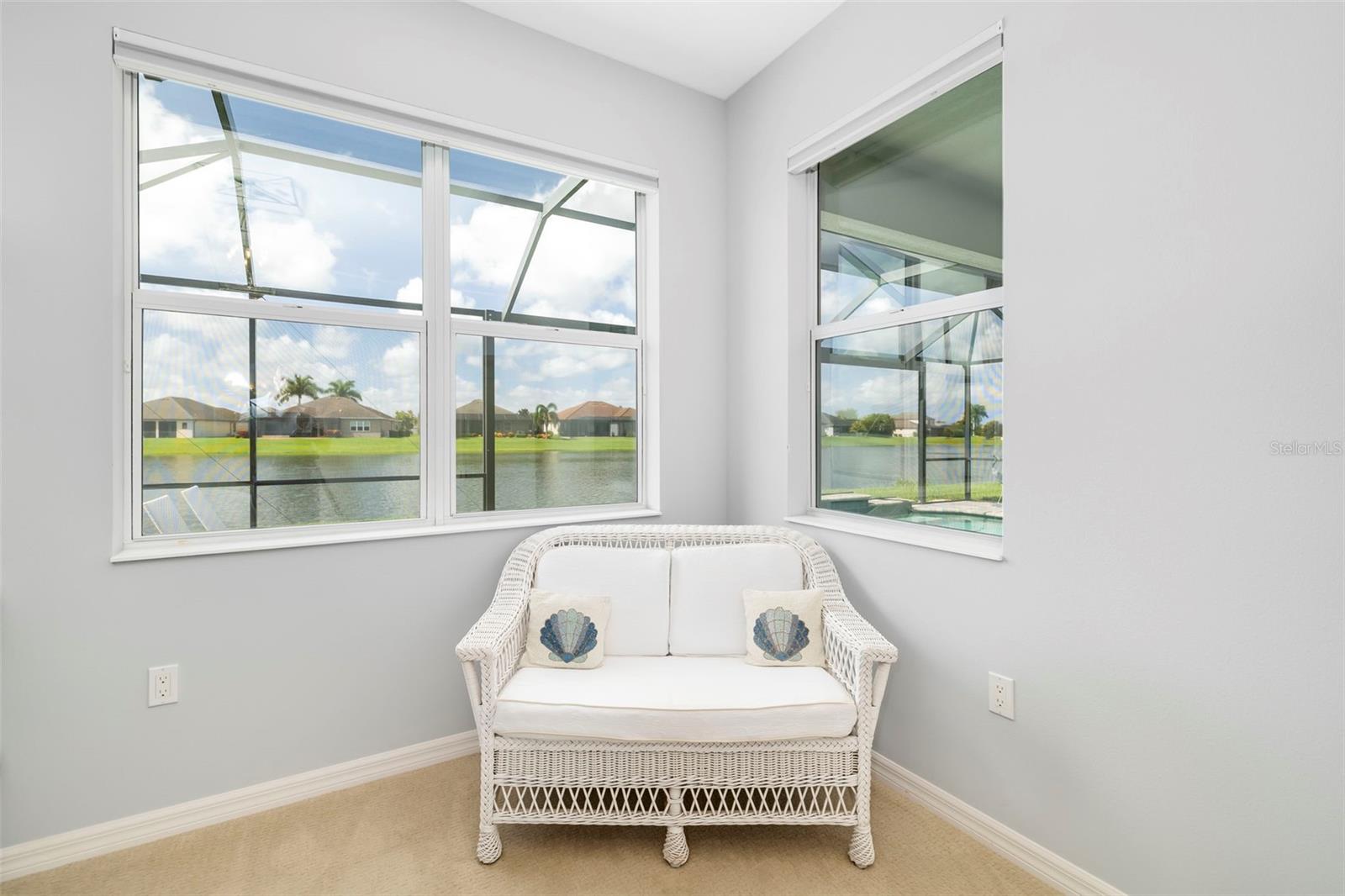 332 CHANTILLY TRL